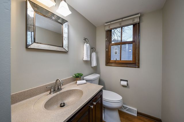 747 Redwing Drive, Geneva, IL 60134