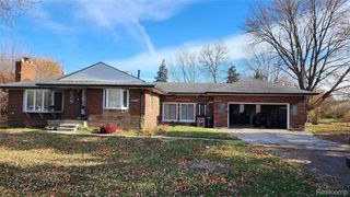 36220 Ryan Road, Sterling Heights, MI 48310