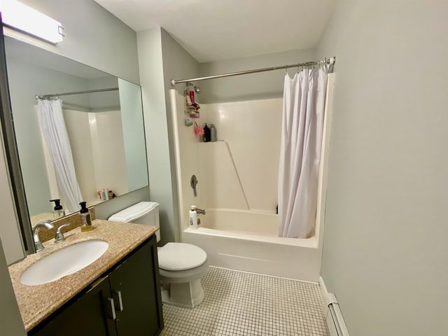 121 Townhouse Way Apt 24, Woodstock, VT 05091