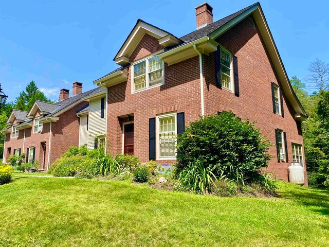121 Townhouse Way Apt 24, Woodstock, VT 05091