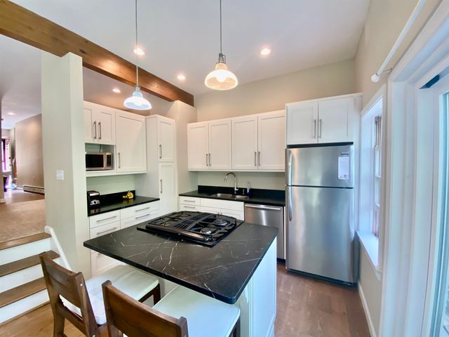 121 Townhouse Way Apt 24, Woodstock, VT 05091