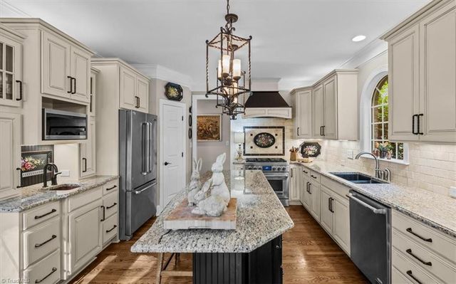 1247 Blackberry Ridge Road, High Point, NC 27265