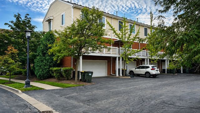128 Morgans Gate Drive, Wood Dale, IL 60191