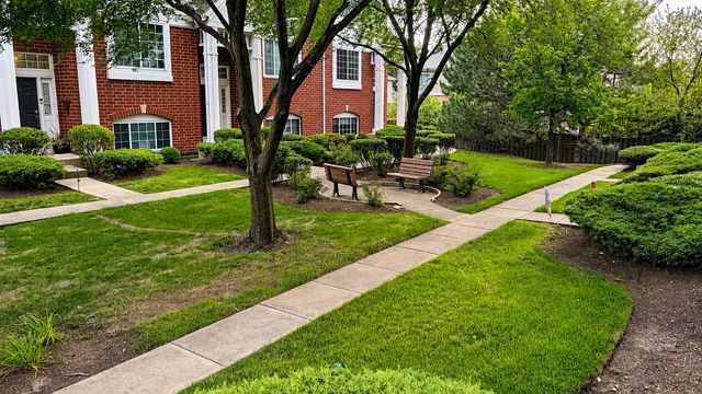 128 Morgans Gate Drive, Wood Dale, IL 60191
