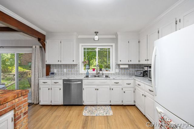 752 Ridgewood Drive, Ionia, MI 48846