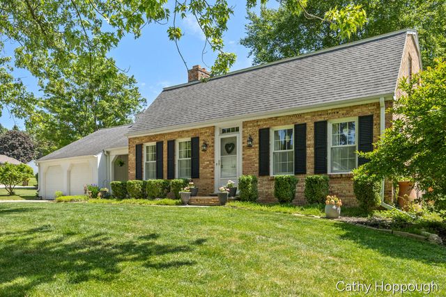 752 Ridgewood Drive, Ionia, MI 48846