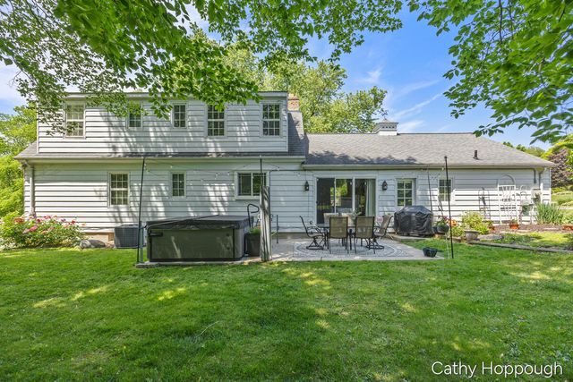 752 Ridgewood Drive, Ionia, MI 48846
