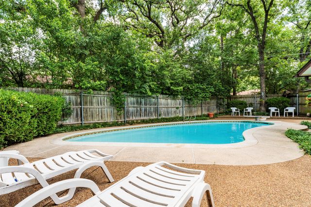 2930 Duff Drive, Arlington, TX 76013