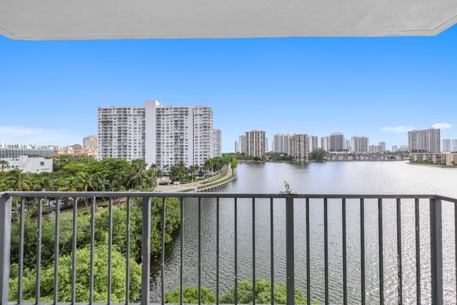 2780 NE 183rd Street 716, Aventura, FL 33160