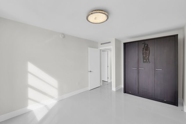 2780 NE 183rd Street 716, Aventura, FL 33160