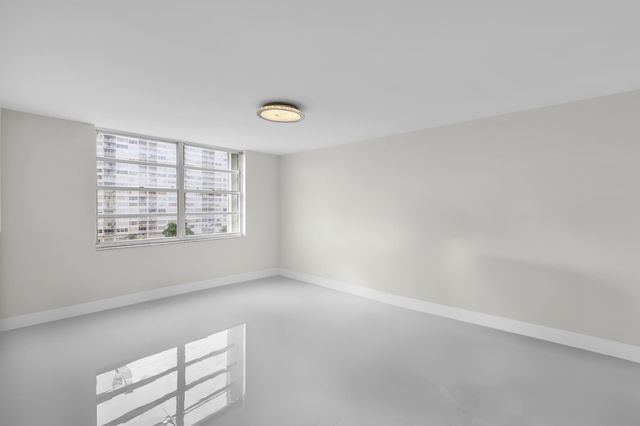 2780 NE 183rd Street 716, Aventura, FL 33160