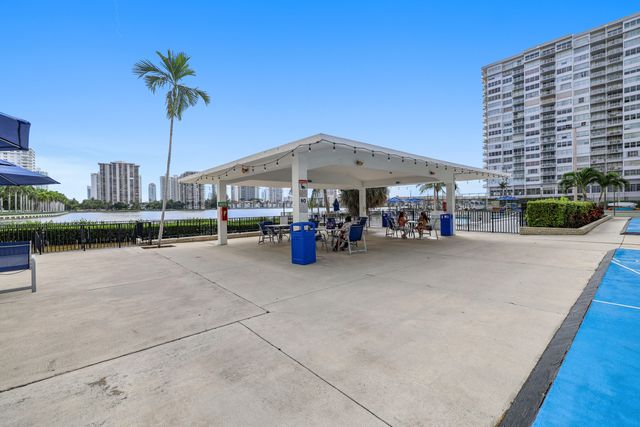 2780 NE 183rd Street 716, Aventura, FL 33160