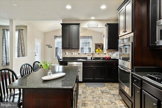 115 MATCHBOX CT, Ranson, WV 25438