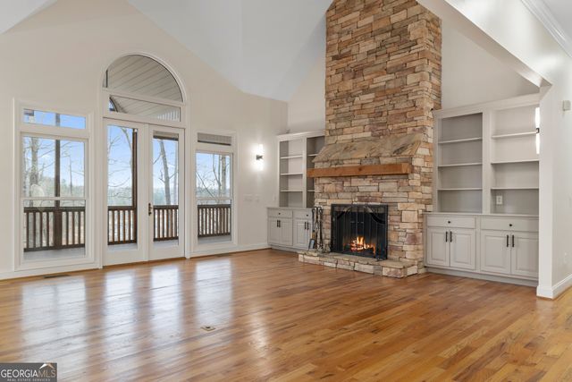 124 S Shore Drive, Fair Play, SC 29643