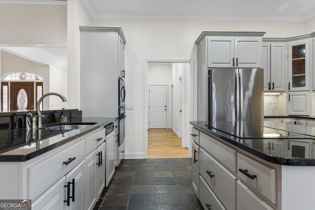 124 S Shore Drive, Fair Play, SC 29643