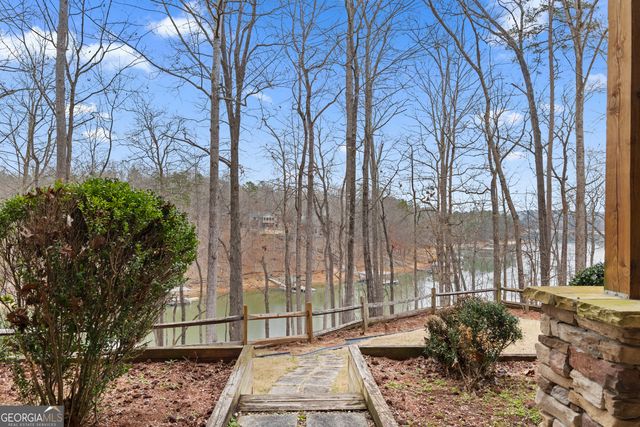 124 S Shore Drive, Fair Play, SC 29643