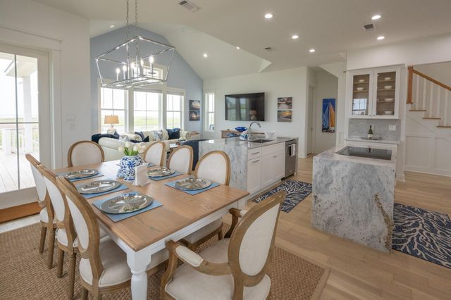 18414 Indian Beach Ct, Galveston, TX 77554