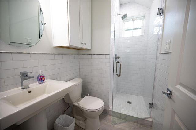 18414 Indian Beach Ct, Galveston, TX 77554