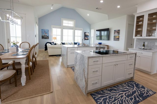 18414 Indian Beach Ct, Galveston, TX 77554