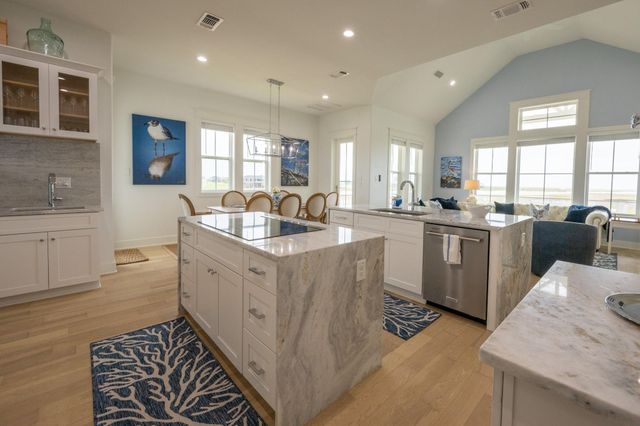 18414 Indian Beach Ct, Galveston, TX 77554