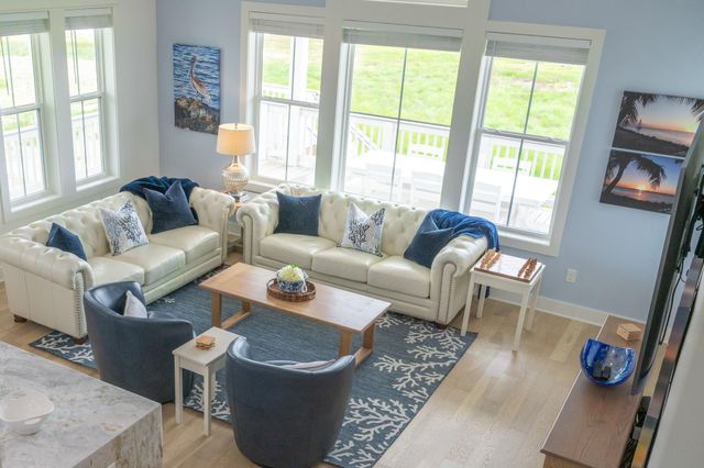 18414 Indian Beach Ct, Galveston, TX 77554