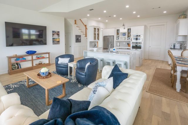 18414 Indian Beach Ct, Galveston, TX 77554