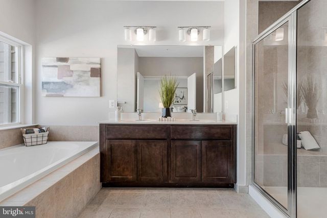 2814 MEDSTEAD LN, Upper Marlboro, MD 20774