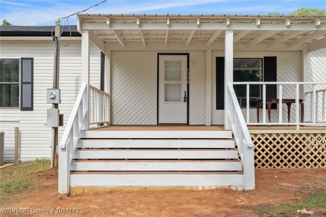 1536 Willow Breeze Bend, Van Buren, AR 72956
