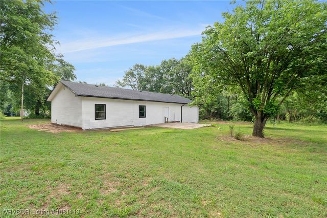 1536 Willow Breeze Bend, Van Buren, AR 72956