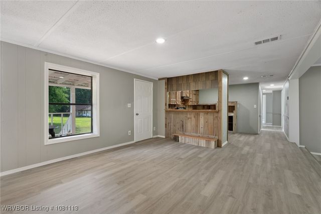 1536 Willow Breeze Bend, Van Buren, AR 72956
