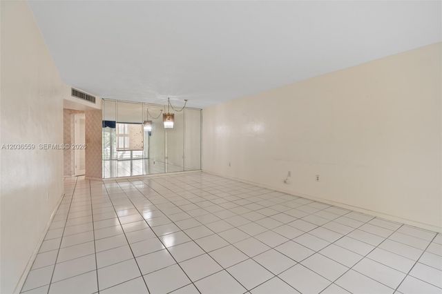 1201 NE 191st Street G219, Miami, FL 33179