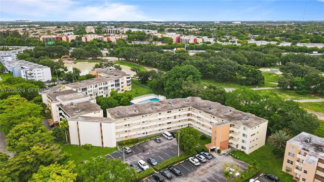 1201 NE 191st Street G219, Miami, FL 33179
