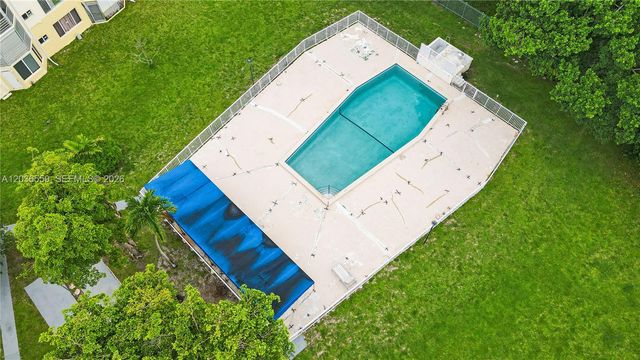 1201 NE 191st Street G219, Miami, FL 33179