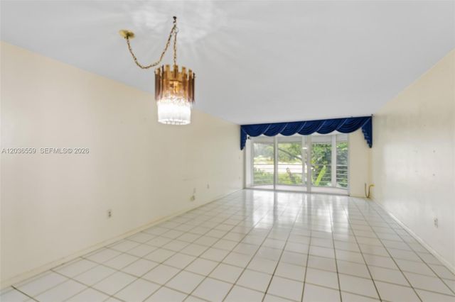 1201 NE 191st Street G219, Miami, FL 33179