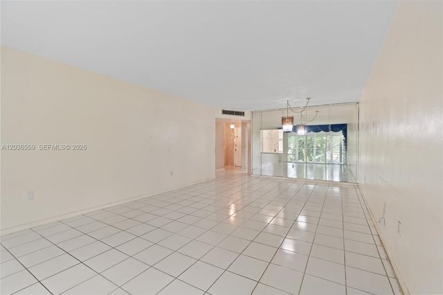 1201 NE 191st Street G219, Miami, FL 33179