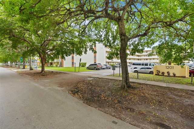 1201 NE 191st Street G219, Miami, FL 33179