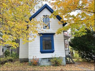 725 Davis Street, Rockford, IL 61107