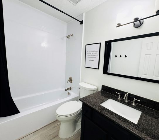 2323 Augusta Drive 43, Houston, TX 77057