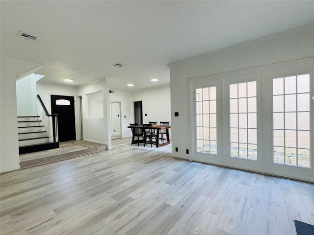 2323 Augusta Drive 43, Houston, TX 77057