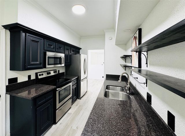2323 Augusta Drive 43, Houston, TX 77057