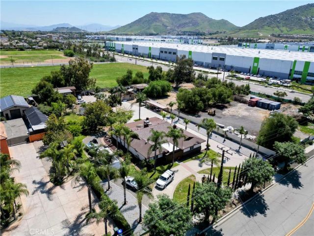 10881 Oleander Avenue, Fontana, CA 92337