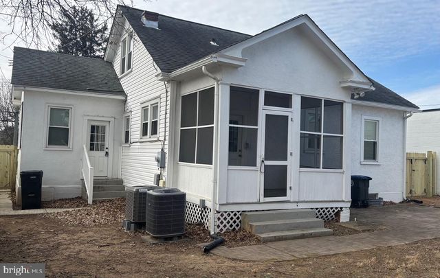 2511 CHARLES ST, Fredericksburg, VA 22401