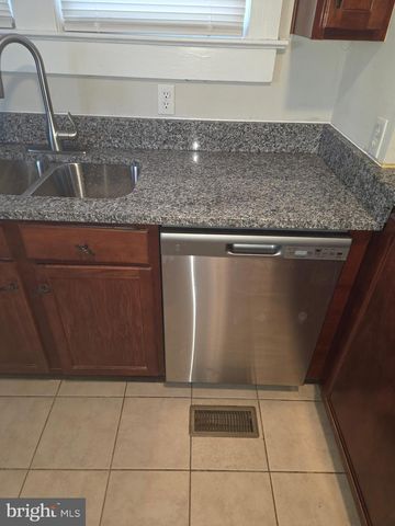 2511 CHARLES ST, Fredericksburg, VA 22401