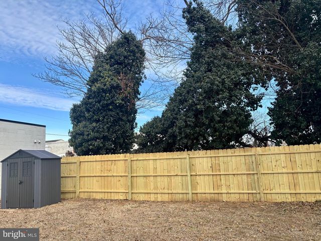 2511 CHARLES ST, Fredericksburg, VA 22401