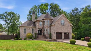 429 Hunting Crest Court, Boiling Springs, SC 29316