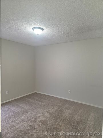 6726 S 78th East Avenue, Tulsa, OK 74133