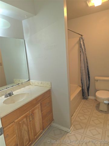 6726 S 78th East Avenue, Tulsa, OK 74133