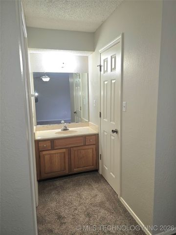 6726 S 78th East Avenue, Tulsa, OK 74133