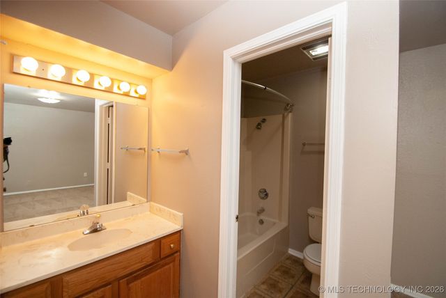 6726 S 78th East Avenue, Tulsa, OK 74133