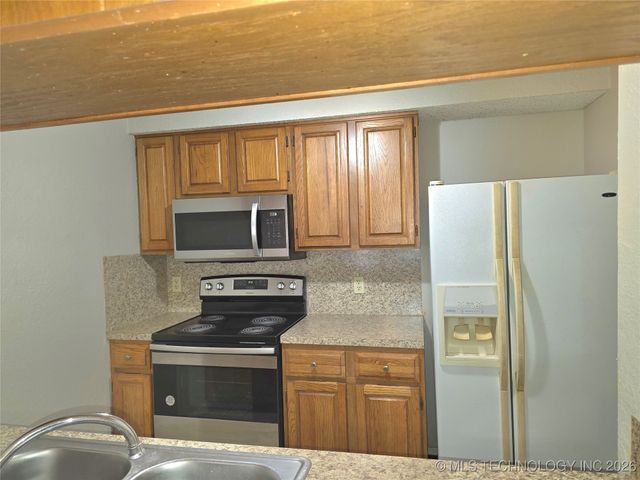 6726 S 78th East Avenue, Tulsa, OK 74133